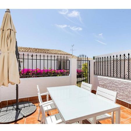 Villa La Casa En La Carihuela Playa A 4 Minutos A Pie Torremolinos Exterior foto