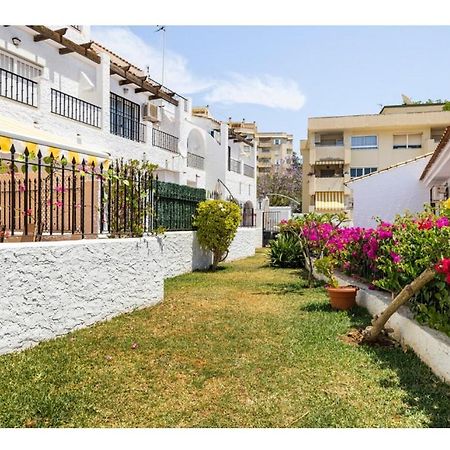 Villa La Casa En La Carihuela Playa A 4 Minutos A Pie Torremolinos Exterior foto