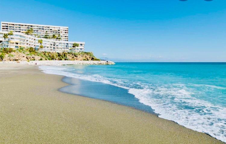 Villa La Casa En La Carihuela Playa A 4 Minutos A Pie Torremolinos Exterior foto