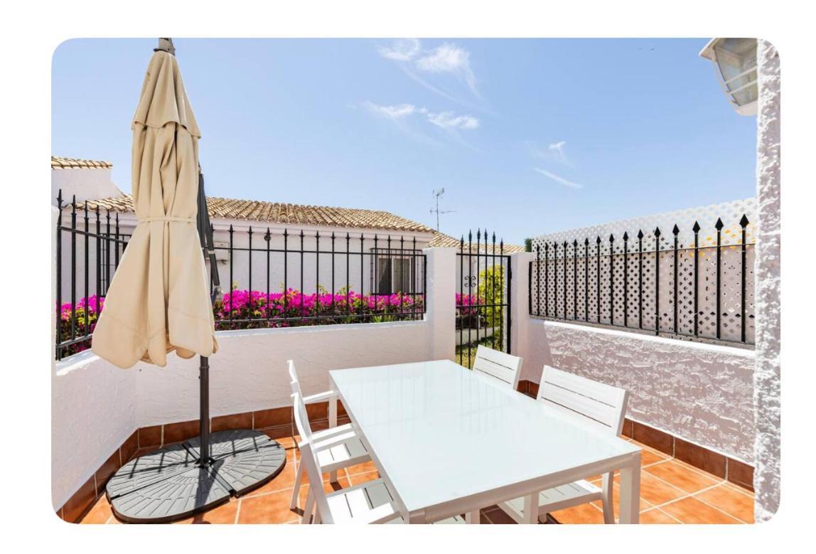 Villa La Casa En La Carihuela Playa A 4 Minutos A Pie Torremolinos Exterior foto